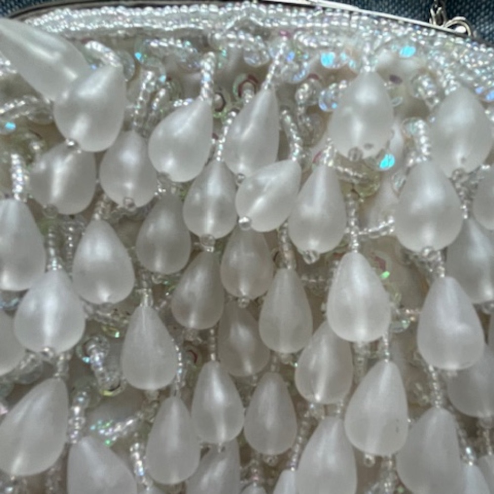 Vintage Swee Lo Ivory Beaded Sequined Kiss Lock Mini Evening Bag Bridal Hoco - Picture 3 of 9